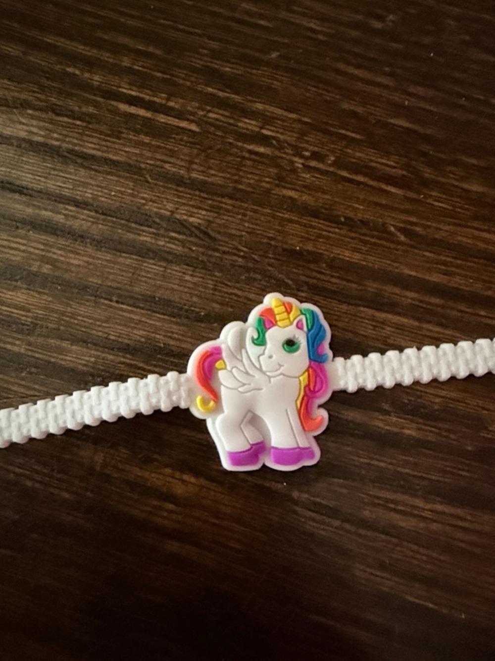 Kids White Stretchy Bracelet with Rainbow Unicorn